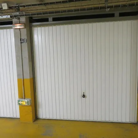 T3 68m², 4*, Climatise Avec Loggia, Proche Et Commerces - - Fr-1-610-14 Apartman