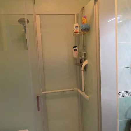 T3 68m², 4*, Climatise Avec Loggia, Proche Et Commerces - - Fr-1-610-14